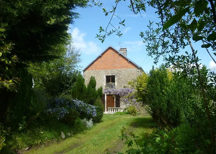 Carbonnelle Guest house Montgardon